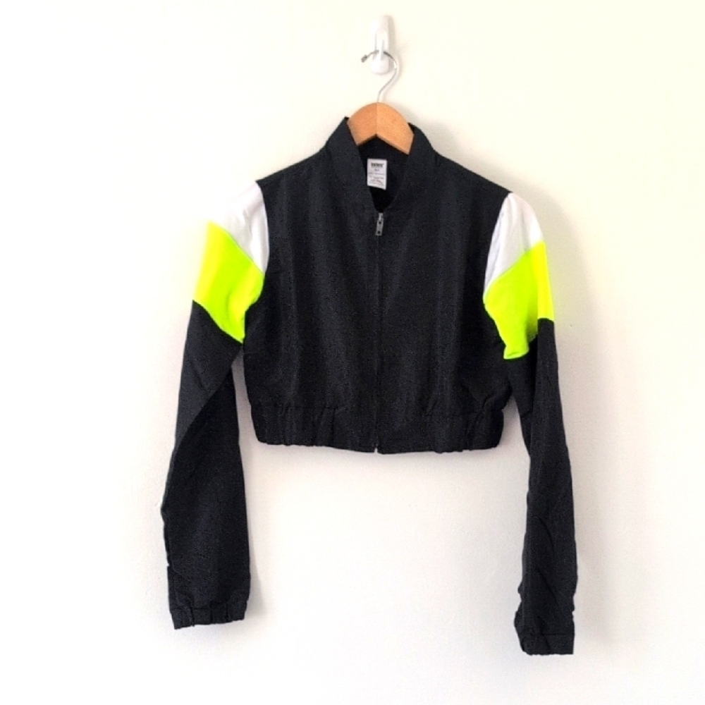 NWOT Balera Black Neon Yellow White Cropped Packable Nylon Windbreaker Jacket